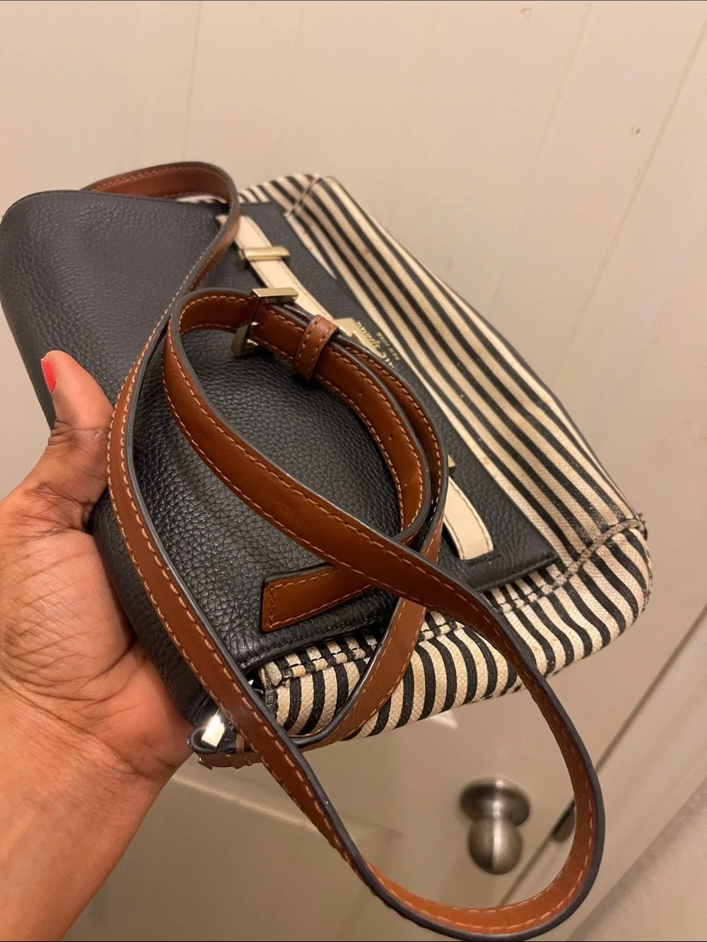 Kate Spade please check all picture of condition